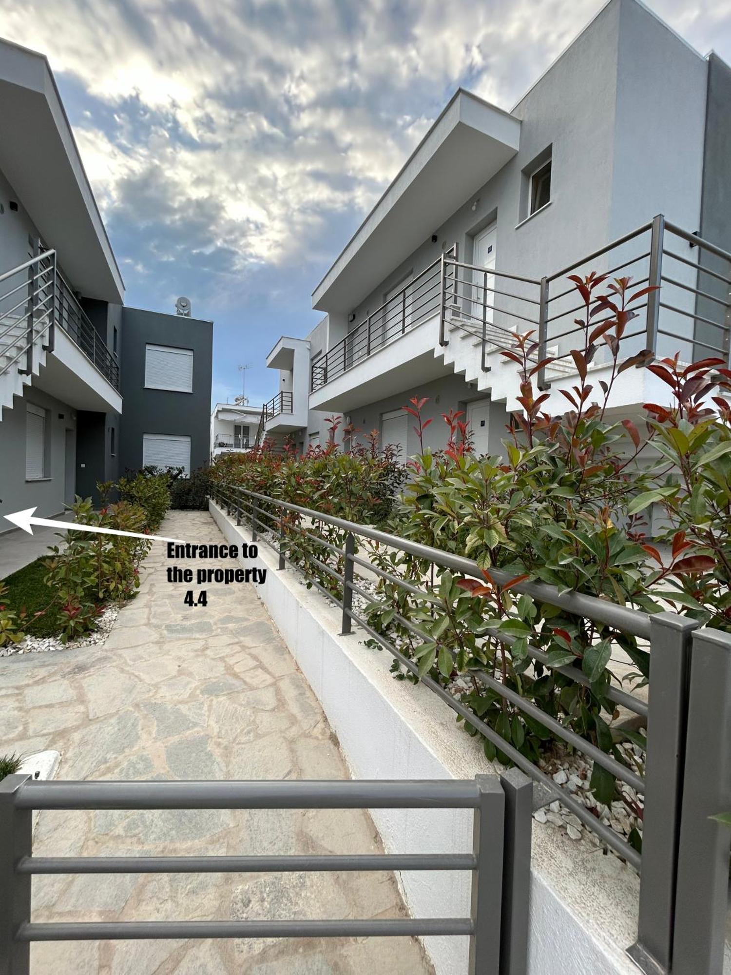 Sunshine Ofrynio With Private Pool 260cm X 160cm From Mid April To End Of September Apartment