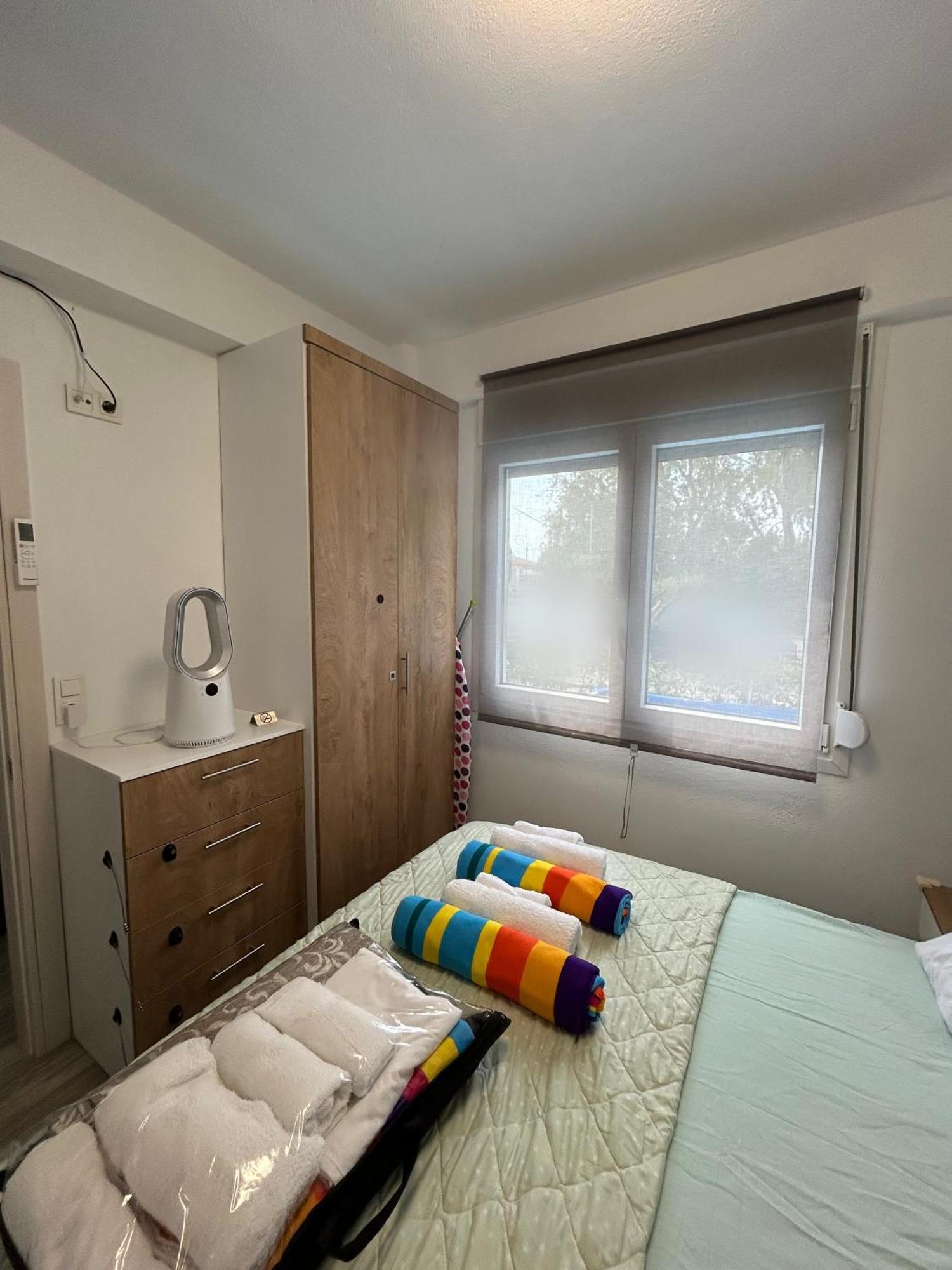 Sunshine Ofrynio With Private Pool 260cm X 160cm From Mid April To End Of September Apartment