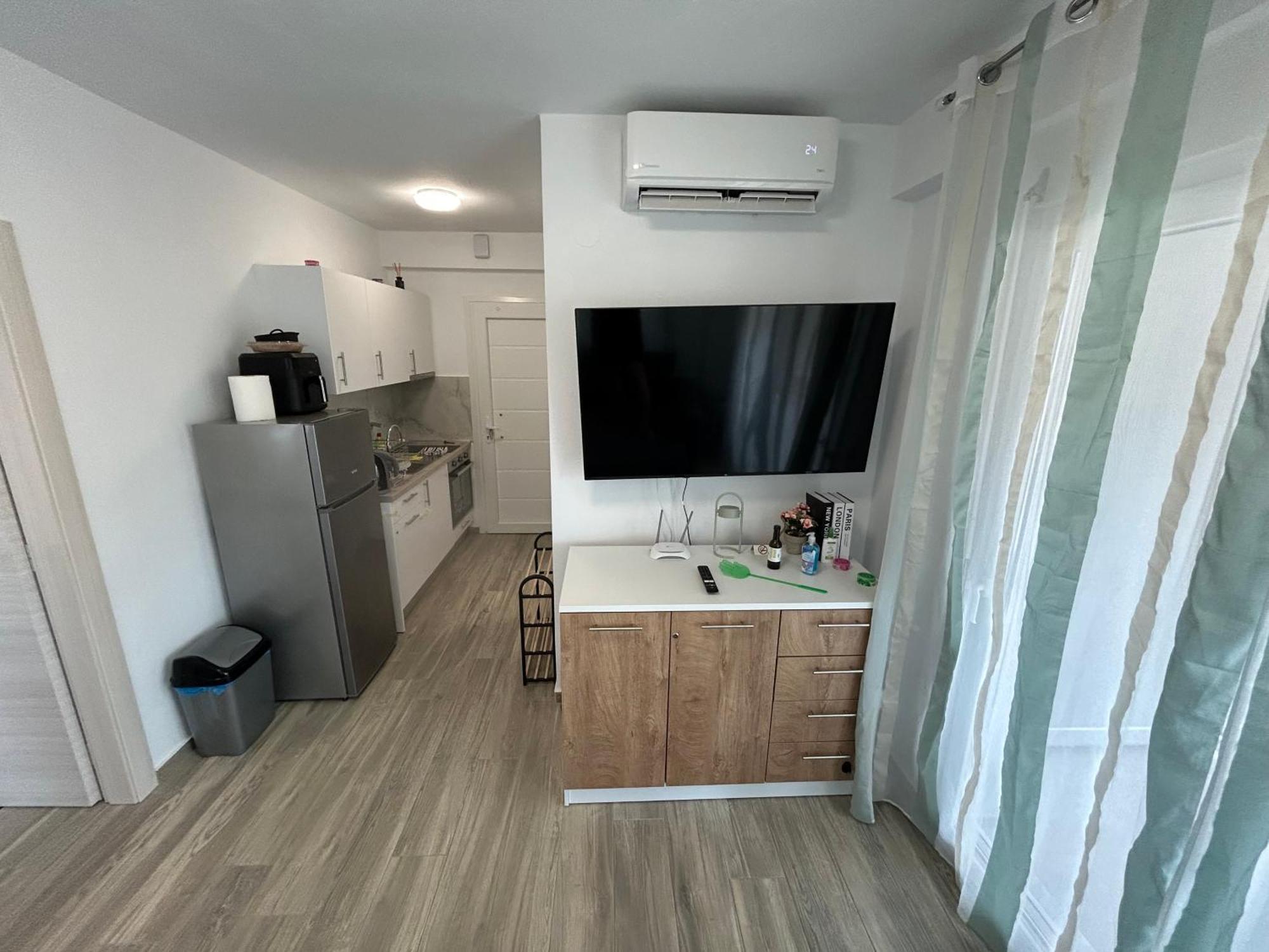 Apartment Sunshine Ofrynio With Private Pool 260cm X 160cm From Mid April To End Of September Ofrinion